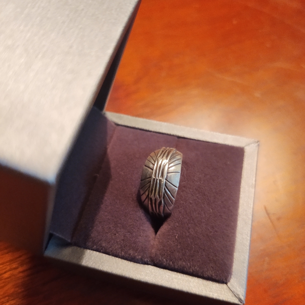 Size 6 silver ring